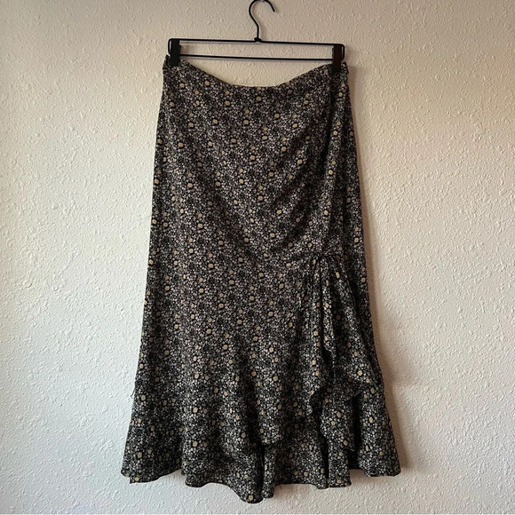Max Studio Dresses & Skirts - Max Studio Asymmetrical Skirt Ditsy Floral Print Size Large